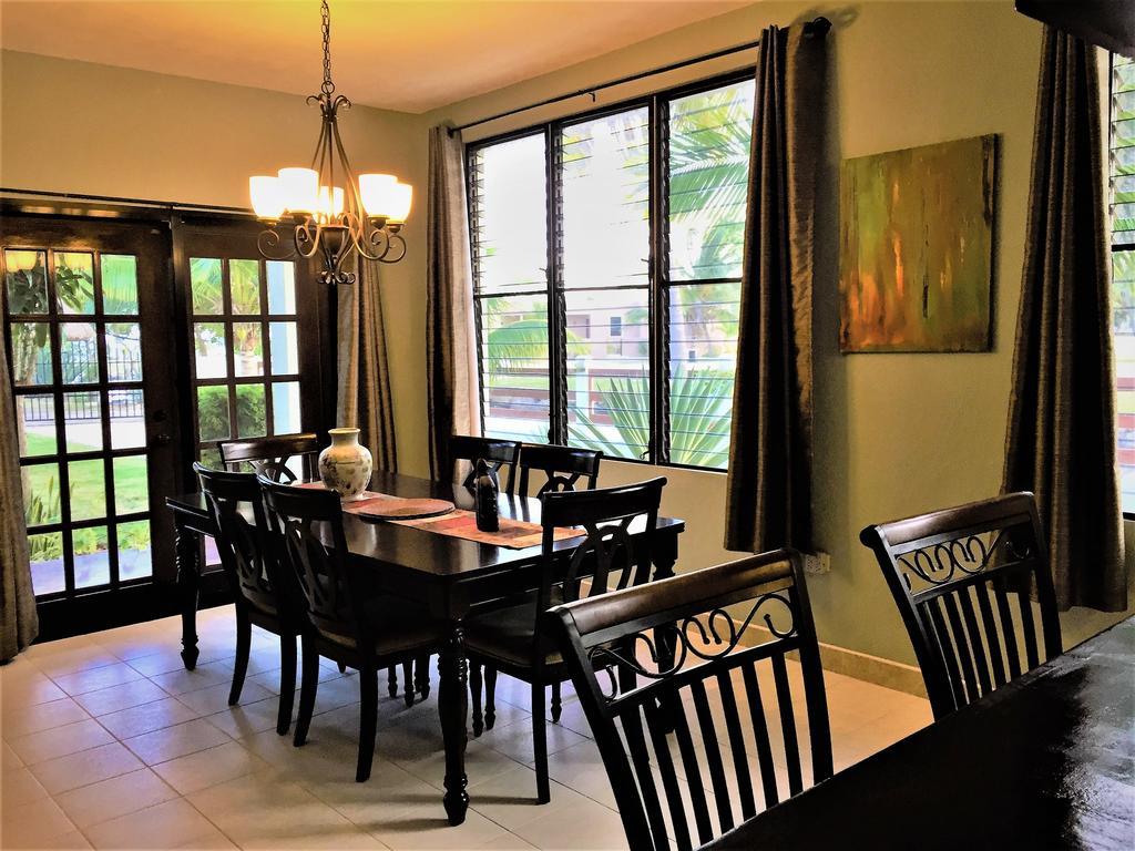 Villa Royale Manor Corozal Exterior foto