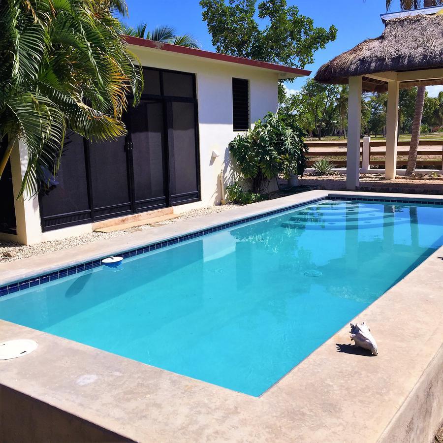 Villa Royale Manor Corozal Exterior foto